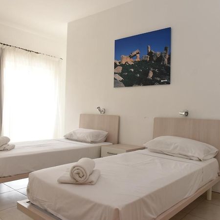 Hortensia 2 Bedroom Apartment St. Paul's Bay Exterior photo